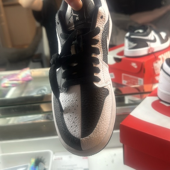 (WMNS) Air jordan 1 low Se ‘Homage’ - Picture 2 of 4